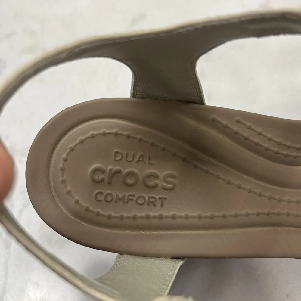 Crocs Womens Leigh II Ankle Strap Wedge Sandals Size 10 Light Beige